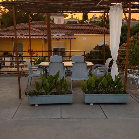 Clever Estate Kalyves-family With Private Veranda Appartement Kalyves Polygyrou